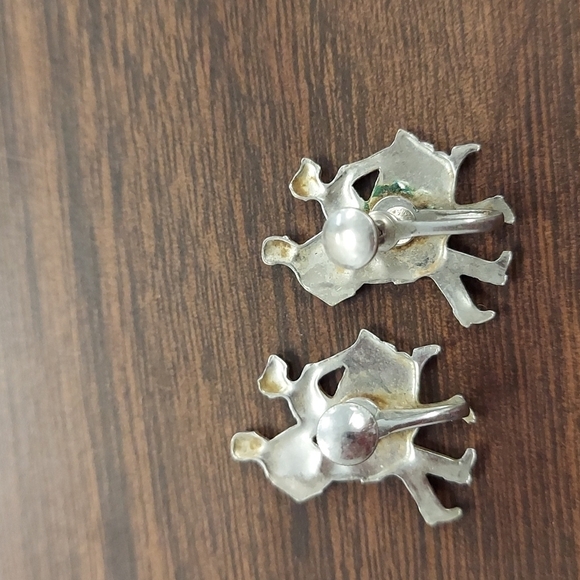 VINTAGE Screwback Silver Dancers Earrings - Picture 2 of 4